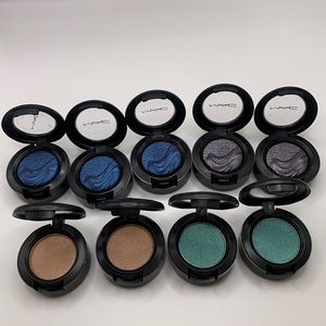 MAC eyeshadow set